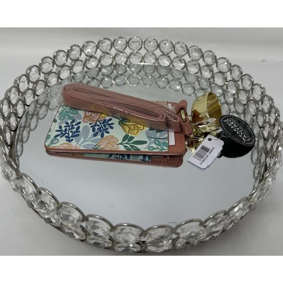 Bath & Body Works Wearable Lanyard ID Card Pocket *Bac Holder Floral Design NEW - Picture 1 of 3